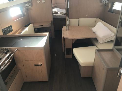 Beneteau Oceanis 41.1