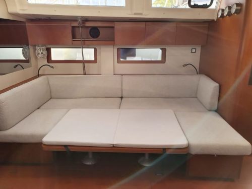 Beneteau Oceanis 51.1