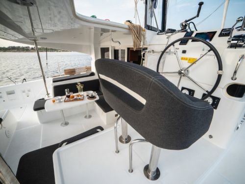 Lagoon 40
